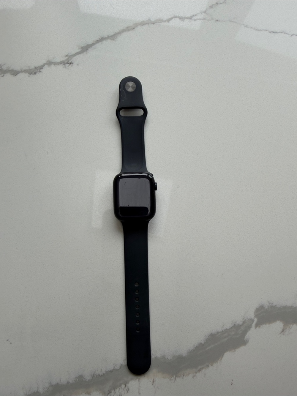 Apple Watch Series 8 Black Aluminum Case with Black Sport Band wifi & cellular